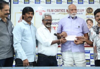 తెలుగు రాష్ట్రాల ముఖ్యమంత్రులు చిన్న నిర్మాతలతో చర్చలు జరపాలి – చదలవాడ శ్రీనివాసరావు తెలుగు రాష్ట్రాల ముఖ్యమంత్రులు చిన్న నిర్మాతలతో చర్చలు జరపాలి – చదలవాడ శ్రీనివాసరావు